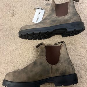 NWT Mens 585 Blundstone Chelssa -Rustic Brown AU/UK 8= US 9 men’s / women’s 11